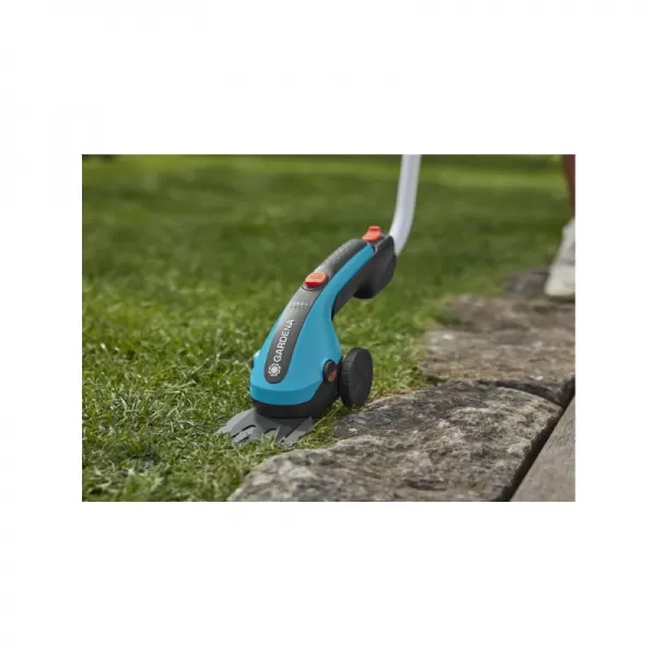 Aku nůžky na trávu ClassicCut 3,6V 2,5Ah Gardena 9886-20
