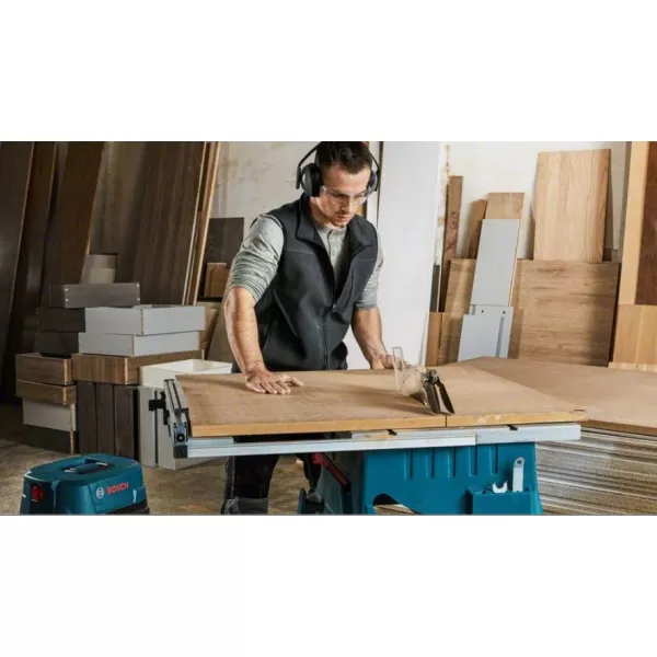 Stolní okružní pila Bosch GTS 254 0601B45000