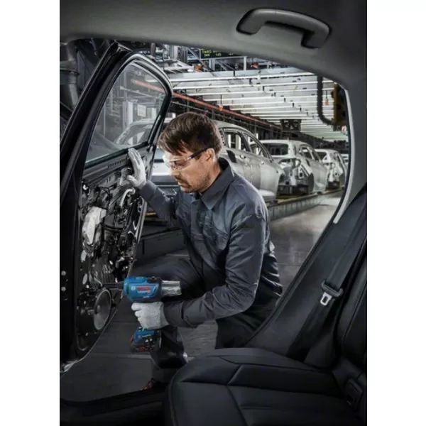 Aku nýtovací pistole 18V, 2x4,0Ah Bosch GRG 18V-16 C 0 601 9K5 001