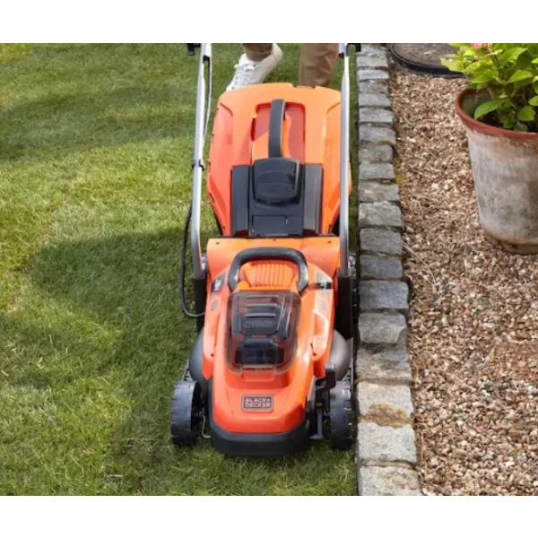 Aku rotační sekačka 18V 2x2,5Ah Black&Decker BCMW3318L2