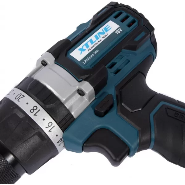 Aku vrtačka s příklepem bezuhlíková 70 Nm 18V bez aku XTLINE XT102805