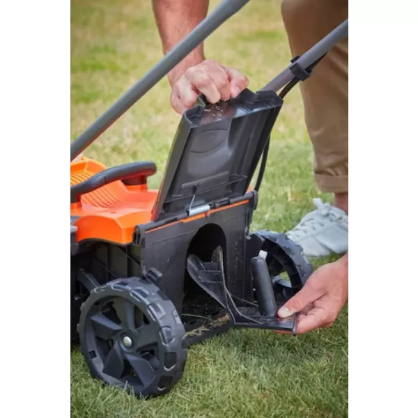 Aku rotační sekačka 18V 2x4,0Ah Black&Decker BCMW33184L2