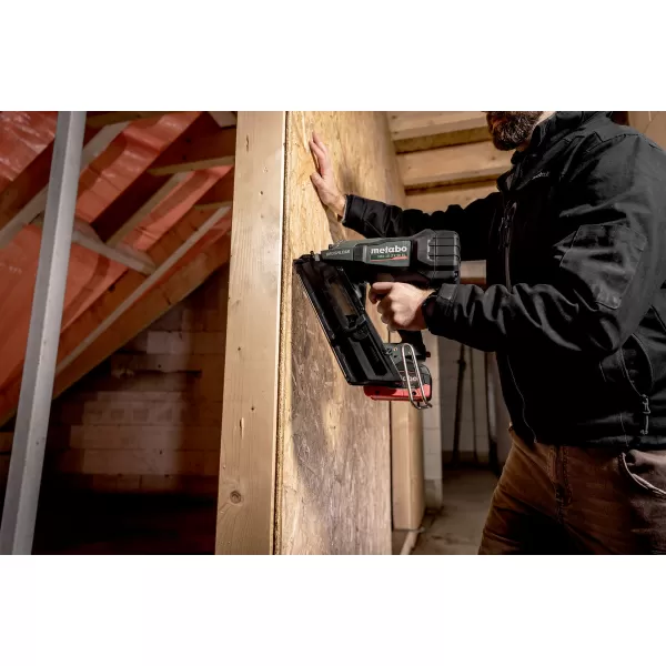 Aku hřebíkovačka 18V bez aku NFR 18 LTX 90 BL, mB Metabo 612090840