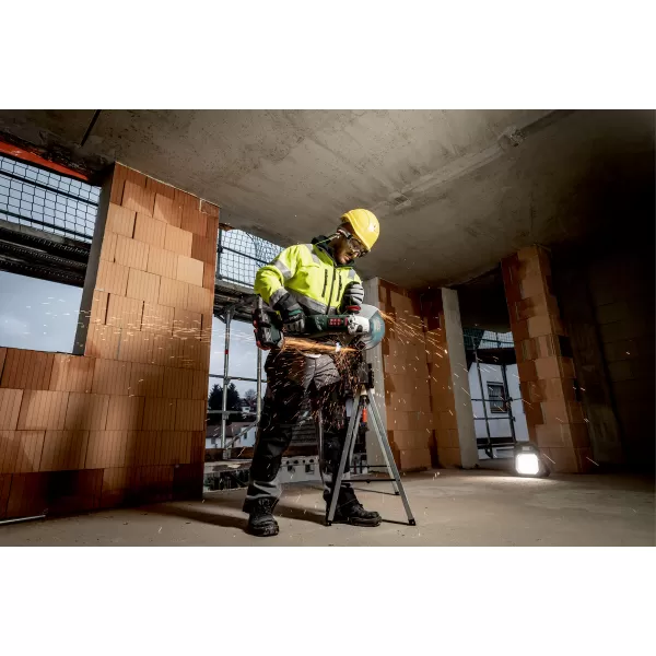 Aku úhlová bruska 18V/4x8,0Ah WPB 36-18 LTX BL 24-230 Quick Metabo 613103810