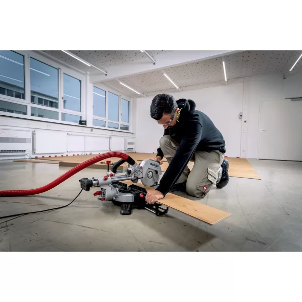 Kapovací pila Metabo KGS 216 M 613216000