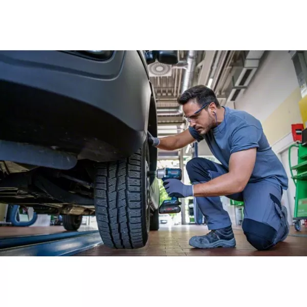 Aku rázový utahovák 2x4,0Ah Bosch GDS 18V-450 PC 06019K4102