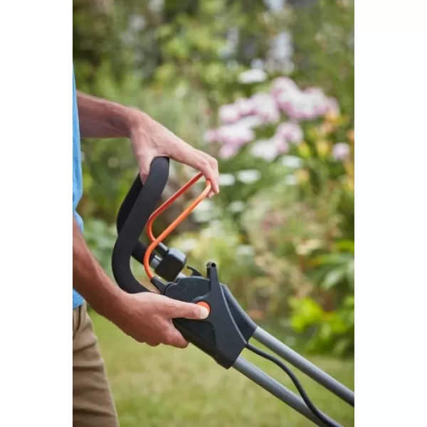 Aku rotační sekačka 18V bez aku Black&Decker BCMW3318N