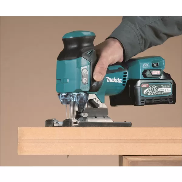 Aku bezuhlíková přímočará pila Li-ion XGT 40V bez aku Makita JV001GZ