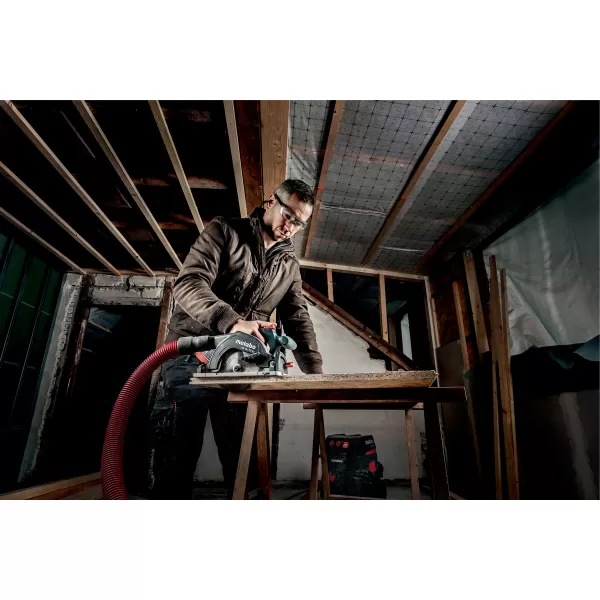 Aku ruční okružní pila 18V bez aku + vodicí lišta Metabo KS 18 LTX 57 + FS 160 691065000