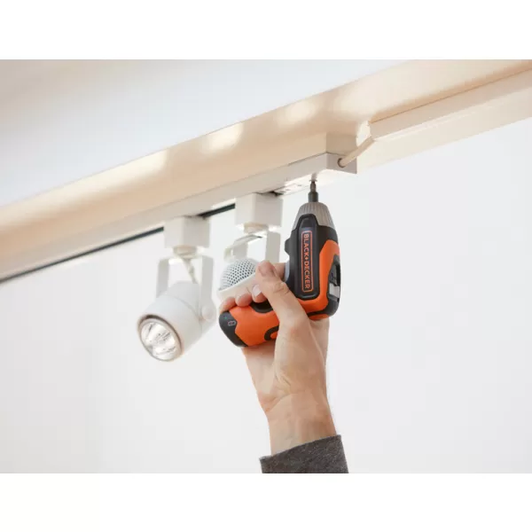 Aku šroubovák se zahnutou rukojetí 3,6V Black&Decker BCF611CK