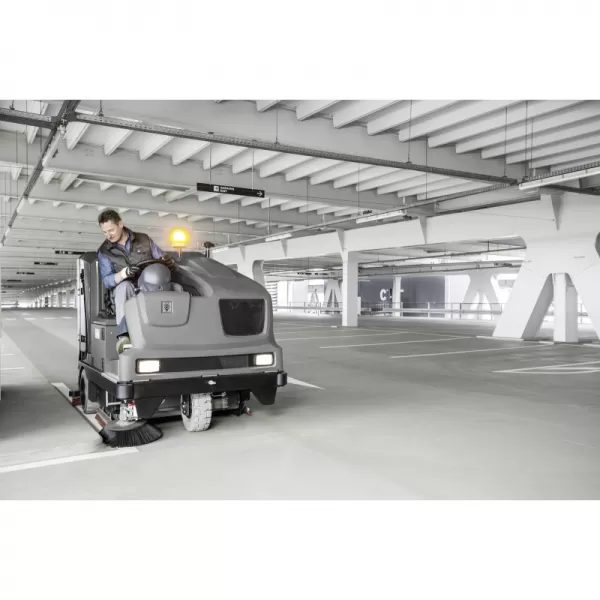 Podlahový mycí stroj s odsáváním B 300 R I LPG + SSD pravý Kärcher 0.300-402.0