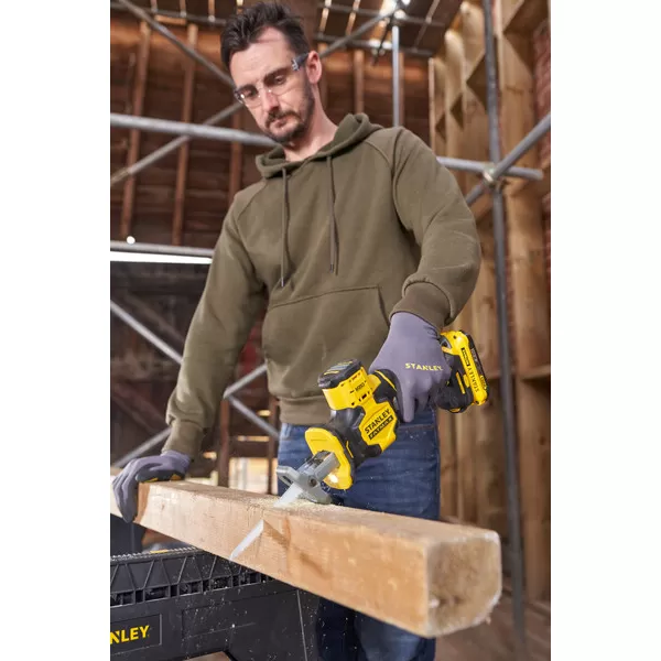 Aku bezuhlíková mečová pila V20 18V bez aku Stanley FatMax SFMCS305B