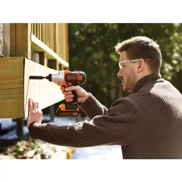 Aku univerzální vrtačka MultiEvo 18V 1x1,5Ah Black&Decker MT218K
