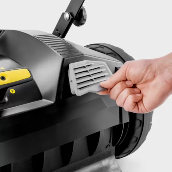 Ručně vedený zametací stroj KM 70/20 C 2SB Kärcher 1.517-131.0