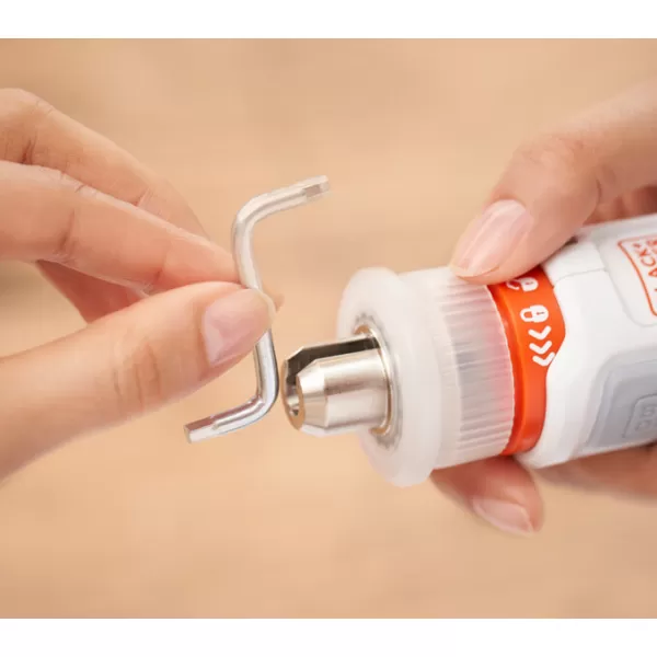 Aku šroubovák s upínacím sklíčidlem pro L klíče 3,6V Black&Decker BCRTA01