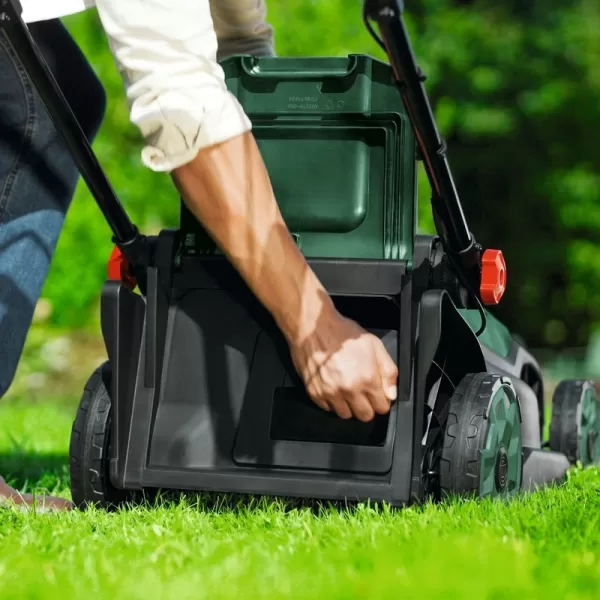 Aku sekačka 18V bez aku Bosch Rotak 18V2-38 06008B9M01
