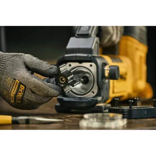 Aku přečerpávací čerpadlo 18V bez aku DeWALT DCE050N