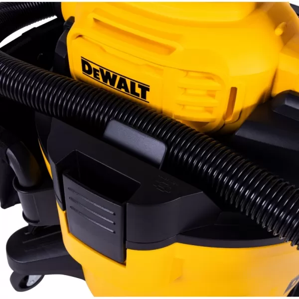 Průmyslový vysavač na mokré a suché vysávání s odnímatelným fukarem 34 l DeWALT DXV234P