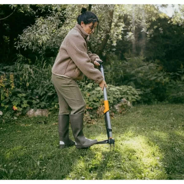Vytrhávač plevele Ergonomic Fiskars 1080409