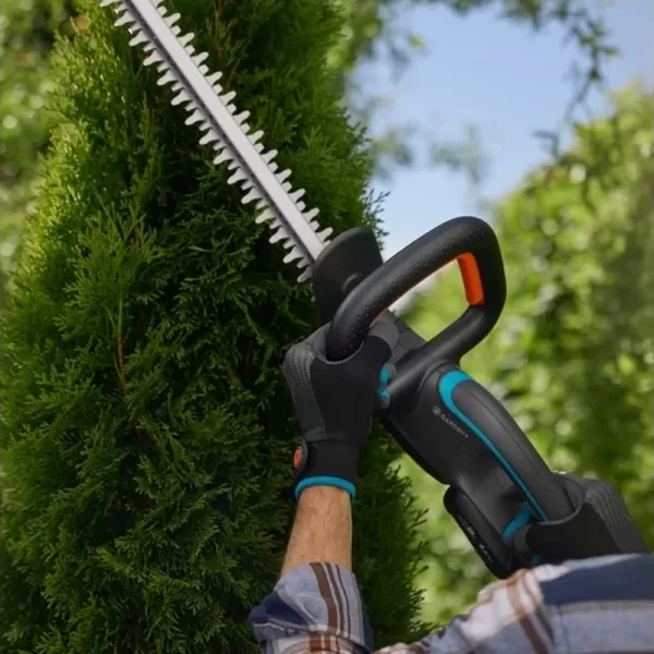 Aku nůžky na živý plot EasyCut 55/18V - set Gardena 14735-20