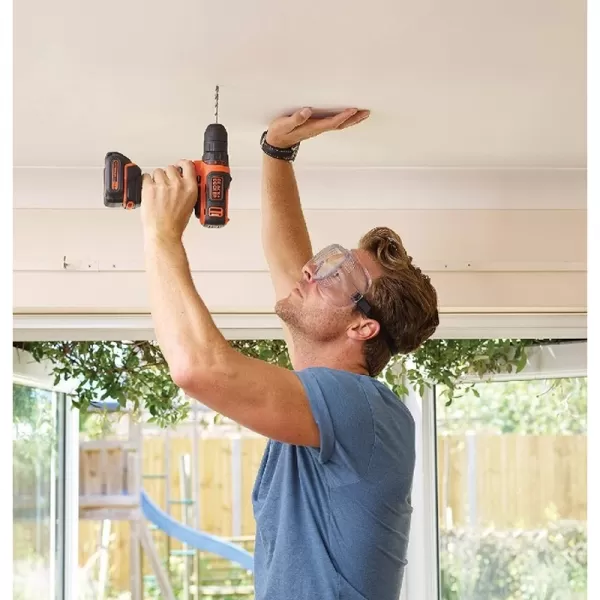 Aku vrtačka 10,8V 2x1,5Ah + 100ks příslušenství Black&Decker BDCDD12BAFC