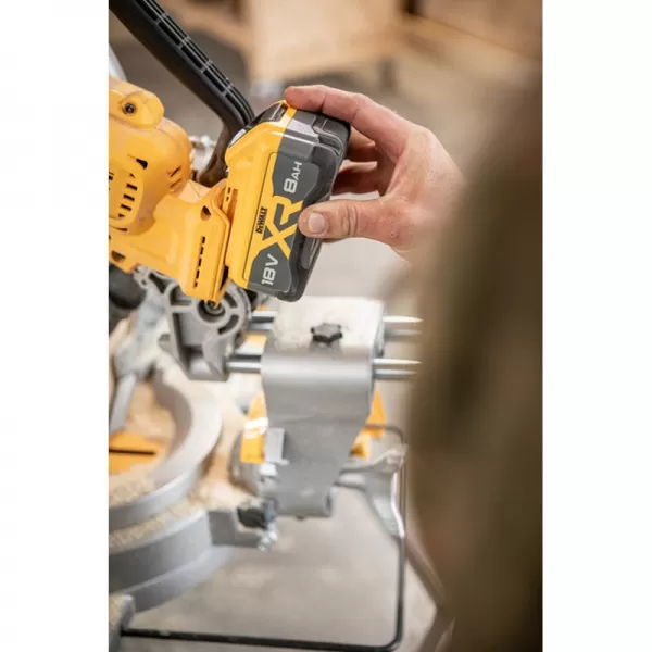 Aku posuvná pokosová pila 305 mm 18V bez aku DeWALT DCS782N