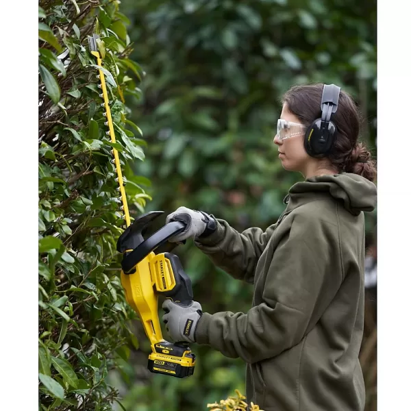 Aku nůžky na živý plot V20 18V bez aku Stanley FatMax SFMCHT855B