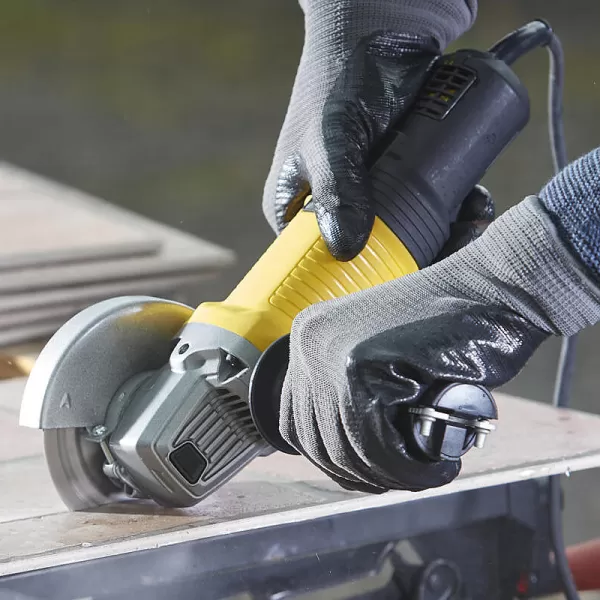 Úhlová bruska 125mm Stanley FatMax FMEG220K