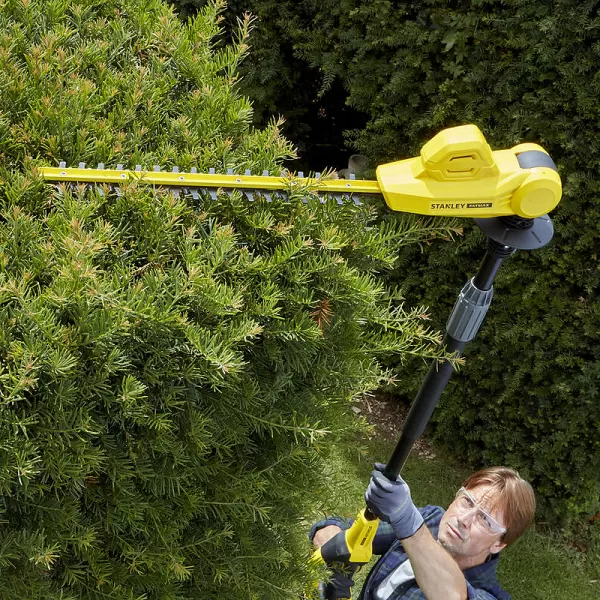 Aku nůžky na živý plot V20 18V 1x4,0Ah Stanley FatMax SFMCPH845M1