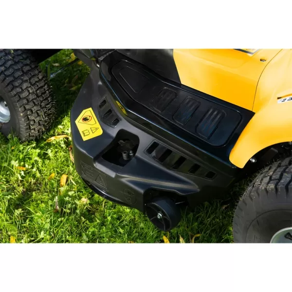 Travní traktor se zadním výhozem a mechanickou převodovkou 86 cm Riwall RLT 86 TRD