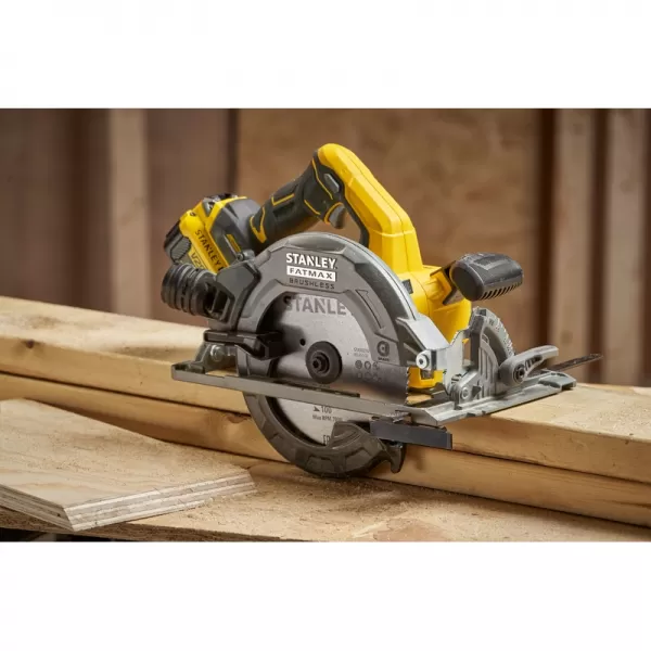 Aku bezuhlíková okružní pila 18V bez aku STANLEY FATMAX V20 SFMCS551B