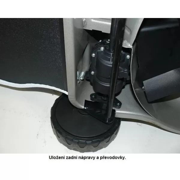 Benzínová sekačka s pojezdem VeGA 424 SDX 5in1