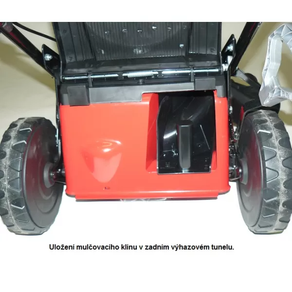 Benzínová sekačka s pojezdem VeGA 46 HWXV