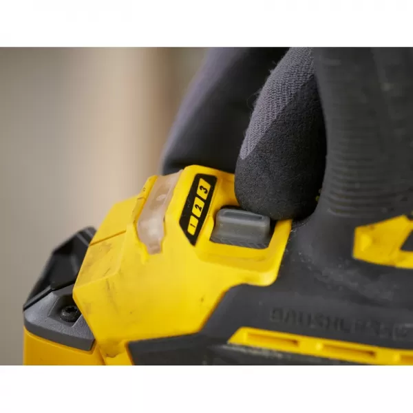 Aku bezuhlíková kombinovaná sada 18V 2x4,0Ah STANLEY FATMAX V20 SFMCK211M2T