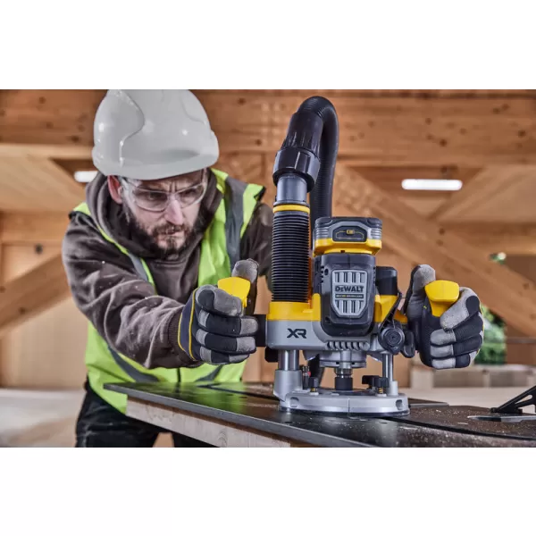Aku bezuhlíková horní frézka 70mm 18V bez aku DeWALT DCW620NT