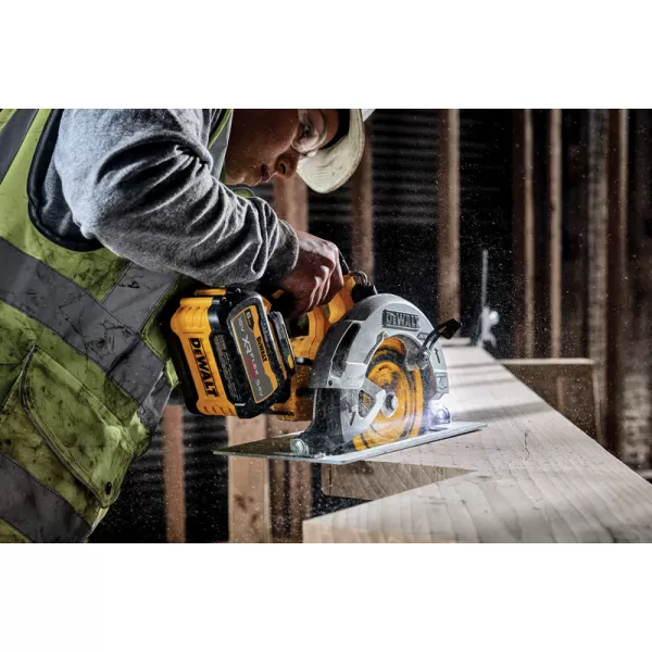 Aku kotoučová pila 18V FLEXVOLT ADVANTAGE bez aku DeWALT DCS573NT