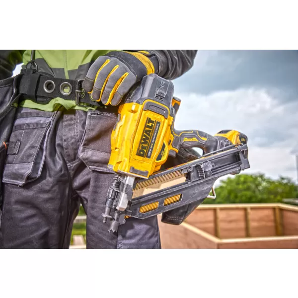 Aku hřebíkovačka 18V bez aku DeWALT DCN950N