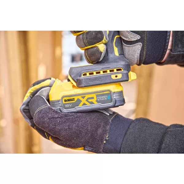 Aku bezuhlíkový hydraulický utahovák 1/4" 18V bez aku TSTAK DeWALT DCF870NT