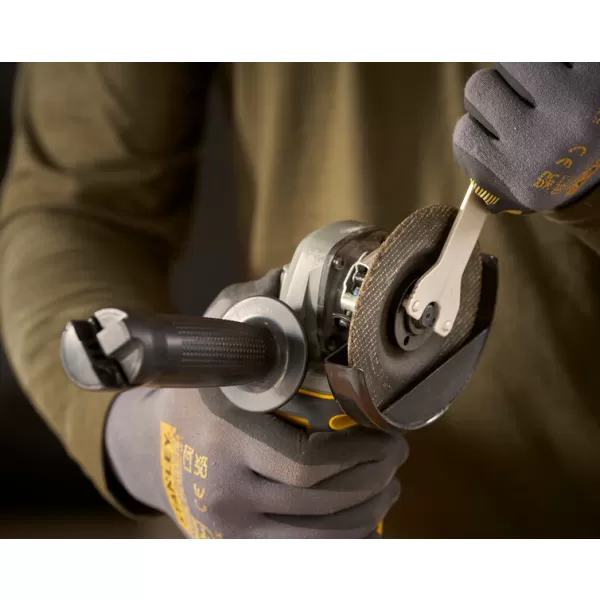 Aku úhlová bruska V20 18V bez aku Stanley FatMax SFMCG300B