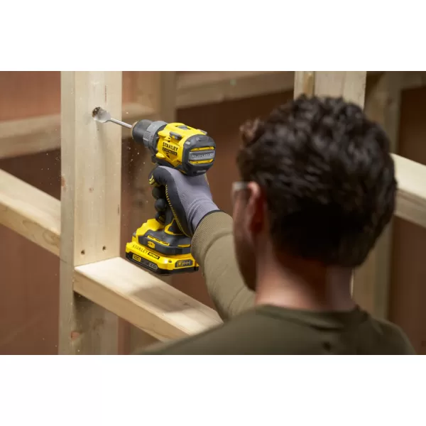 Aku bezuhlíková vrtačka V20 18V 2x2,0Ah Stanley FatMax SFMCD725D2K