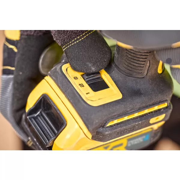 Aku bezuhlíkový hydraulický utahovák 1/4" 18V bez aku DeWALT DCF870N