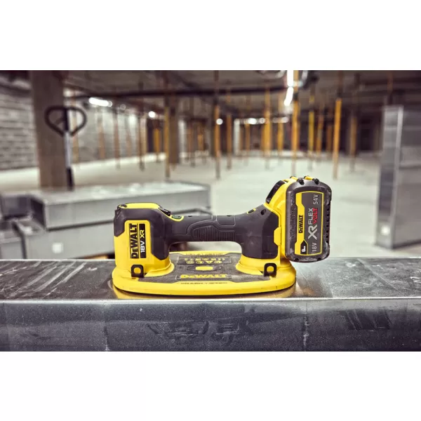 Aku přísavka GRABO 18V 1x2,0 Ah Dewalt DCE590D1T