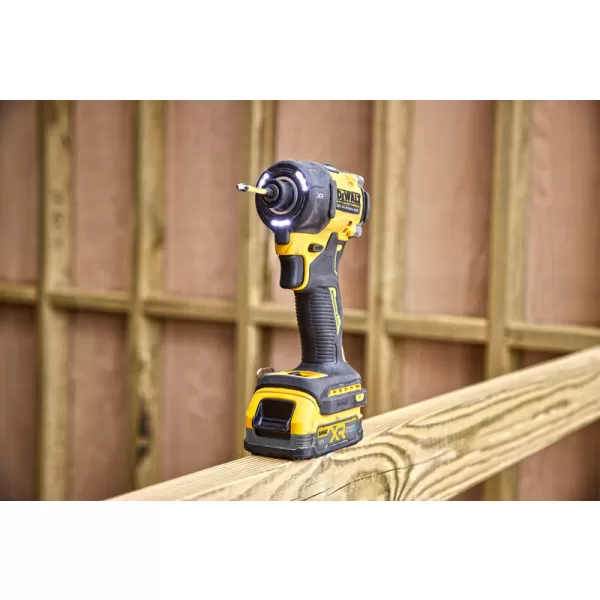 Aku bezuhlíkový hydraulický utahovák 1/4" 18V 2x1,7 Ah DeWALT POWERSTACK DCF870E2T
