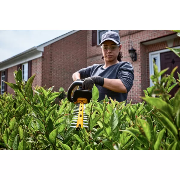 Aku plotostřih 65cm 54V 1x9,0Ah DeWALT FLEXVOLT DCMHT573X1