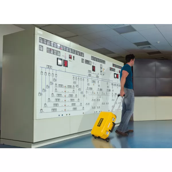Kufr s kolečky na nářadí pro techniky FatMax Stanley FMST1-72383