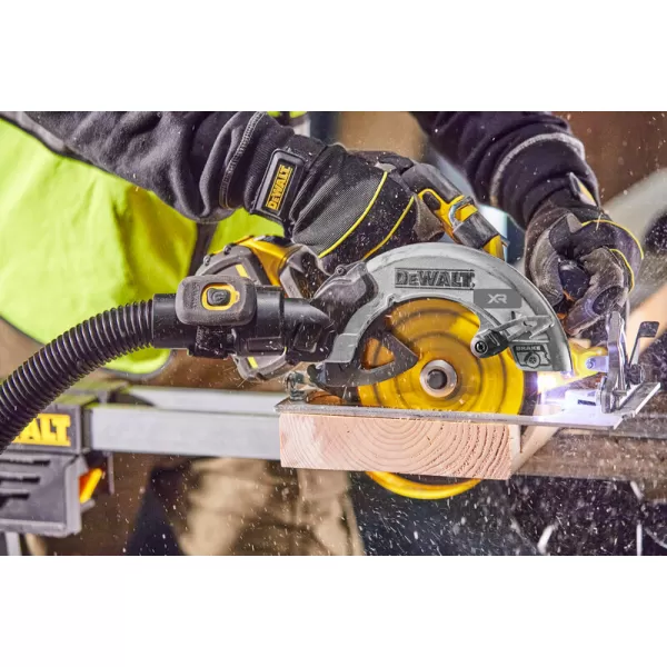 Aku kotoučová pila 18V FLEXVOLT ADVANTAGE bez aku DeWALT DCS573NT