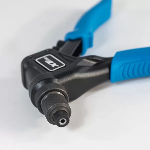 Nýtovací kleště 190mm XTline XT0902